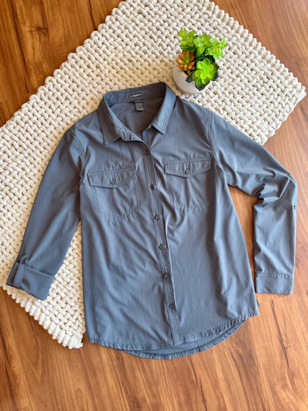 Eddie Bauer | Women’s Departure 2.0 Long Cuffed Sleeve Shirt | Gray | Medium